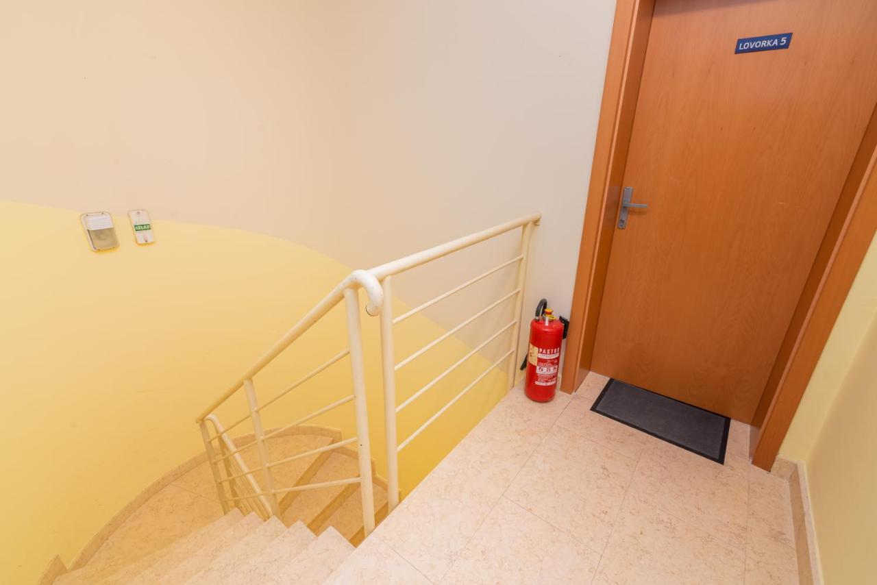 Apartment Lovorka 5 Baska  Bagian luar foto