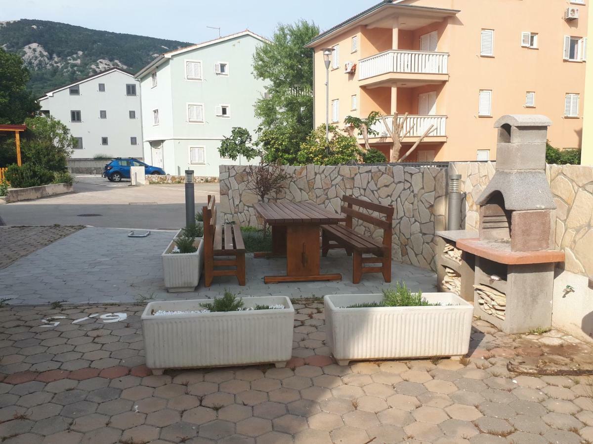 Apartment Lovorka 5 Baska  Bagian luar foto